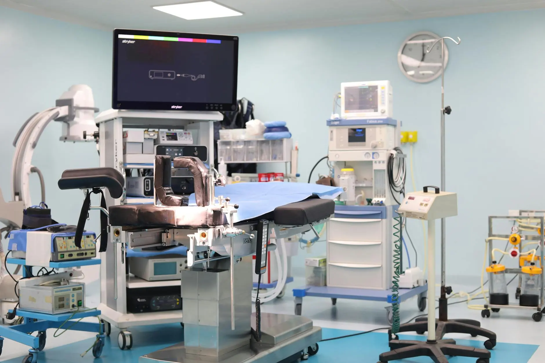 State-of-the-art operating room with advanced surgical equipment and technology.